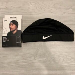 Nike Dri-FIT Black Skull Cap Beanie - White Swoosh